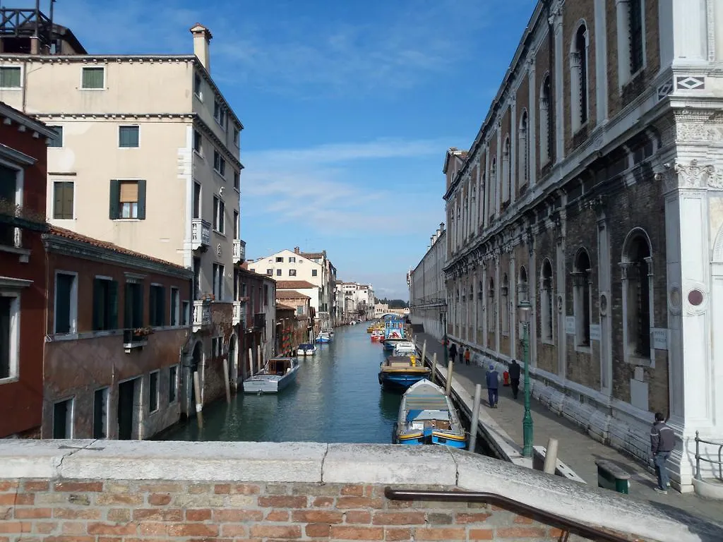 Alloggi Ss Giovanni E Paolo Venice Guest house